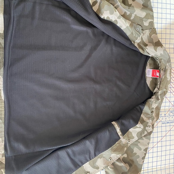 🍻 NEW BALANCE Camo Coach Lined Jacket XL 🍻💚 - Picture 10 of 14